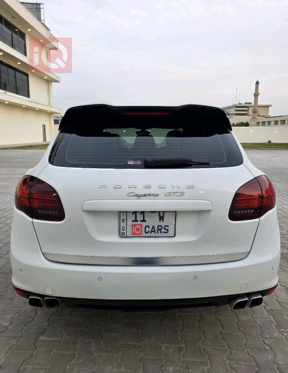 بورش كايين